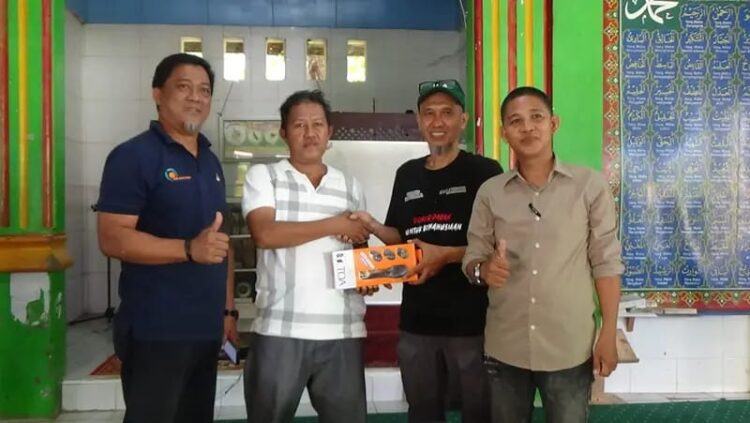 Yayasan Hadji Kalla salurkan bantuan sound sistem di masjid pondok pesantren Ulumul Quran DDI Hasanuddin Maros